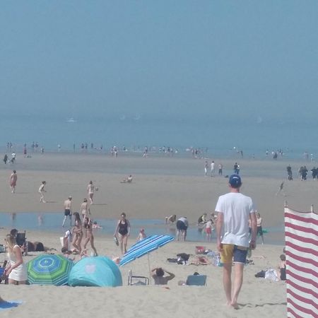 meublé saisonnier plage 200 m Dunkirk Exterior foto