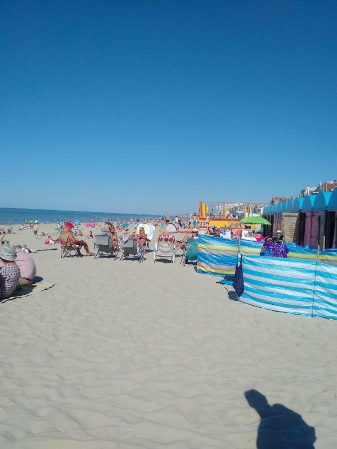 meublé saisonnier plage 200 m Dunkirk Exterior foto